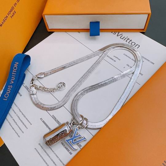 LV Necklace 11lyh386